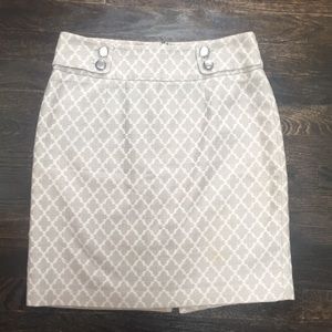 White and tan pencil skirt
